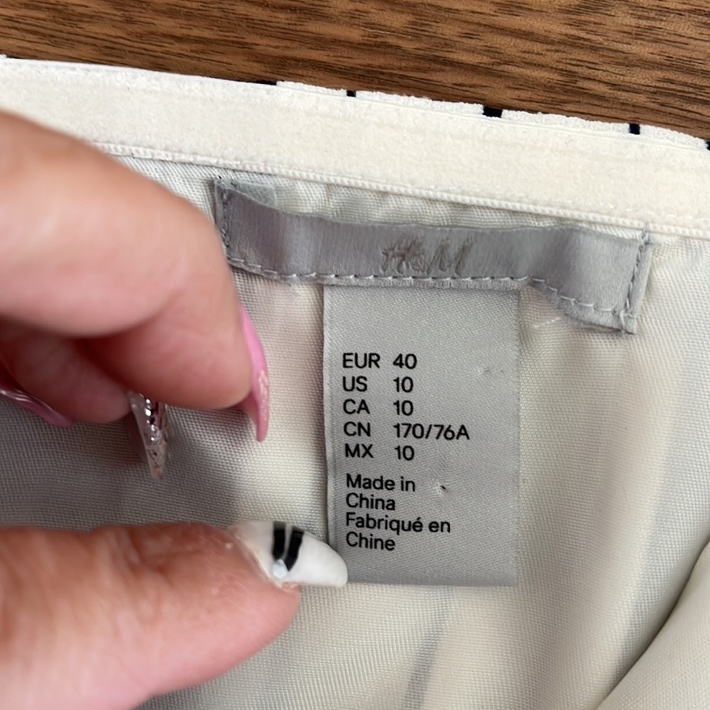 H&M Romper Sleeveless . Excellent - Picture 8 of 13